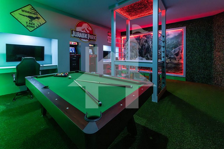 Vacation Home Near Disney, 5 bedrooms