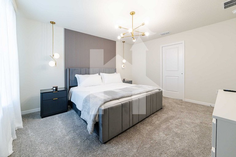 Vacation Home Near Disney, 5 bedrooms