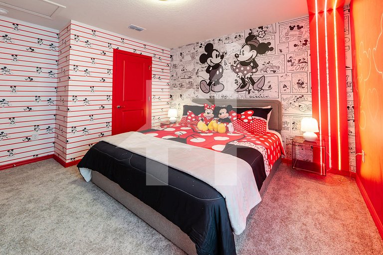 Vacation Home Near Disney, 5 bedrooms