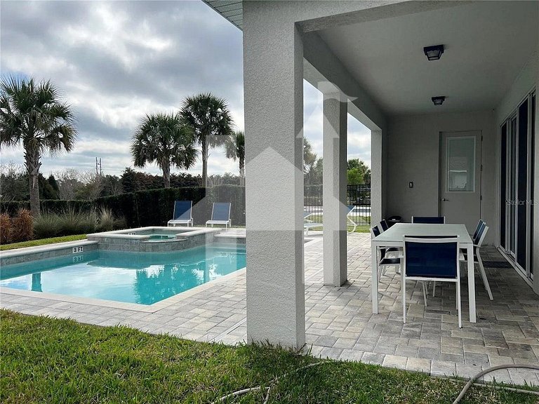 Vacation Home Near Disney, 5 bedrooms