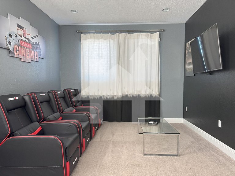 Vacation Home Near Disney, 5 bedrooms