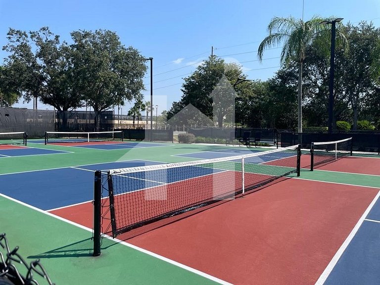 Vacation Home Near Disney, 5 bedrooms