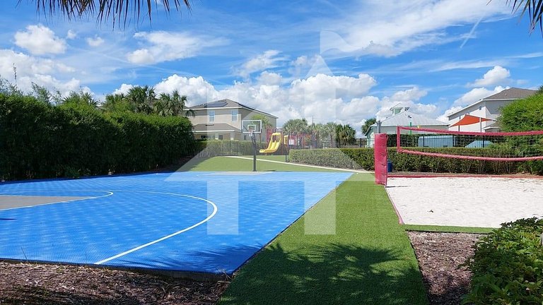 Vacation Home Near Disney, 5 bedrooms