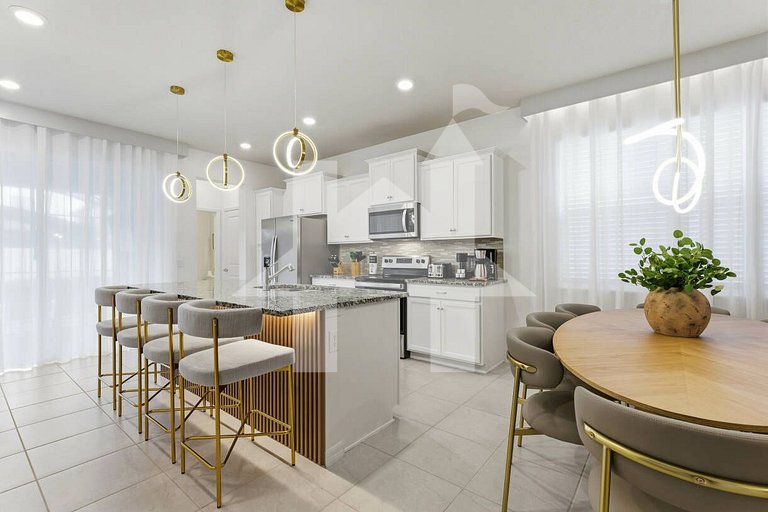 Vacation Home Near Disney, 5 bedrooms