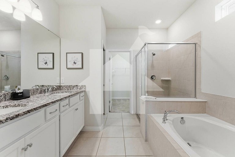 Vacation Home Near Disney, 5 bedrooms