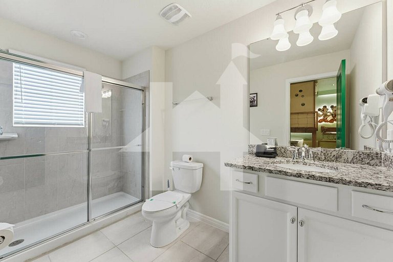 Vacation Home Near Disney, 5 bedrooms