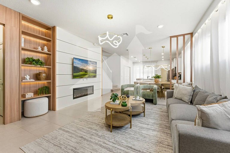 Vacation Home Near Disney, 5 bedrooms