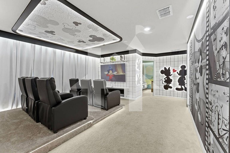 Vacation Home Near Disney, 5 bedrooms