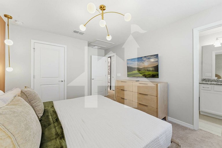 Vacation Home Near Disney, 5 bedrooms