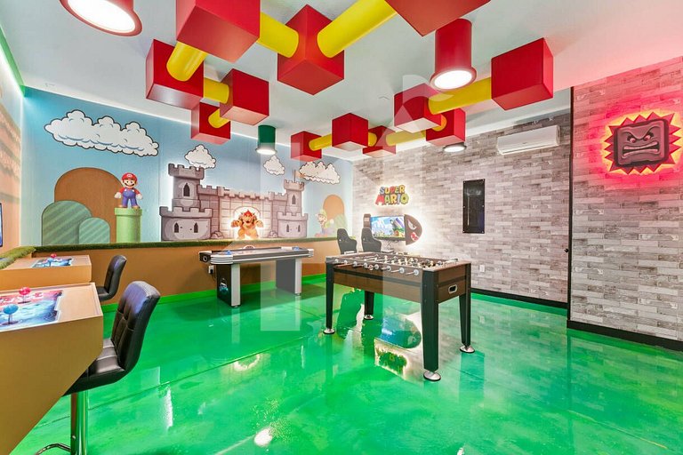 Vacation Home Near Disney, 5 bedrooms