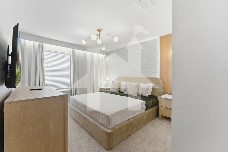 Vacation Home Near Disney, 5 bedrooms