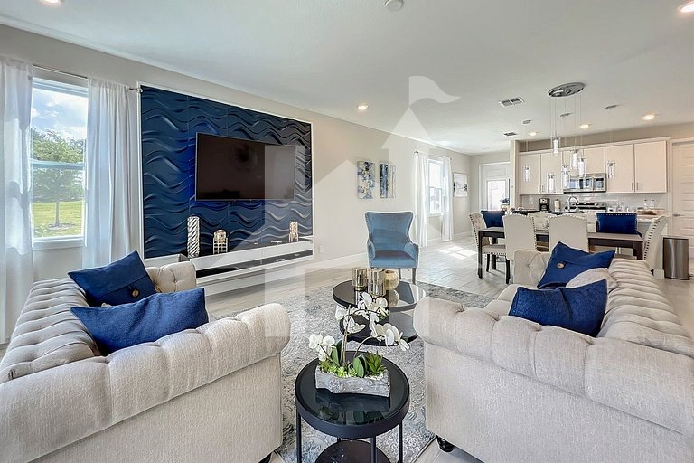 Reunion 3BR Villa Near Disney + Pool Access