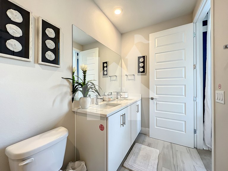 Reunion 3BR Villa Near Disney + Pool Access