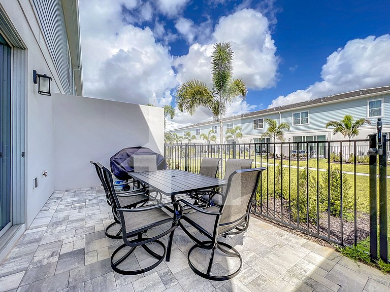 Reunion 3BR Villa Near Disney + Pool Access