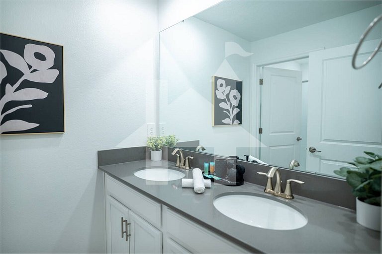 Vacation Home Near Disney, 4 bedrooms