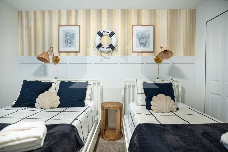 Vacation Home Near Disney, 4 bedrooms