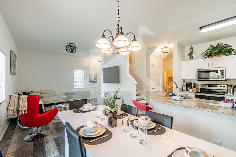 Vacation Home Near Disney, 4 bedrooms