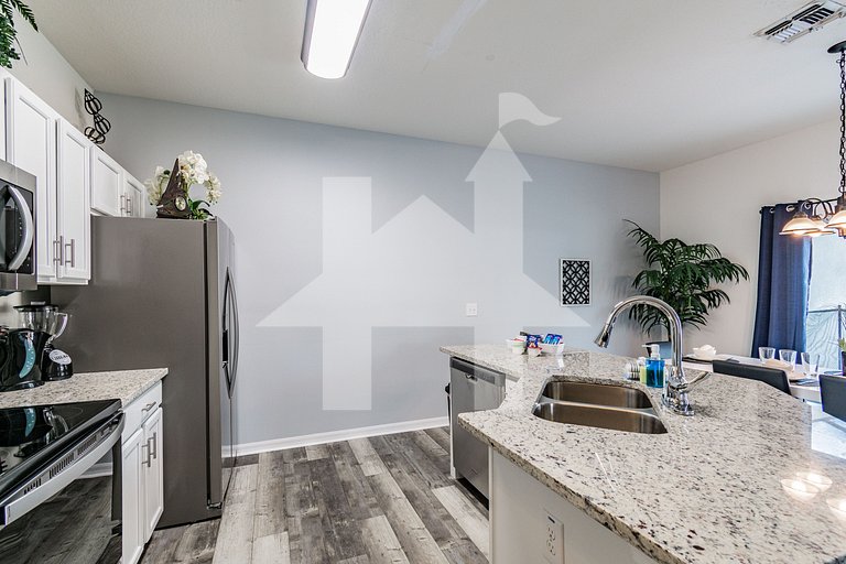 Vacation Home Near Disney, 4 bedrooms