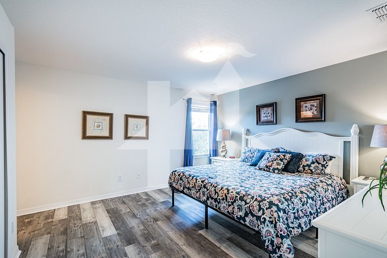 Vacation Home Near Disney, 4 bedrooms