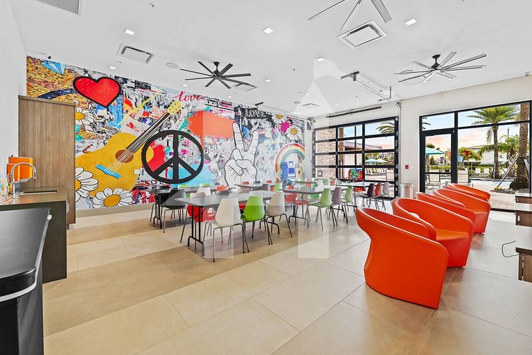 Vacation Home Near Disney, 5 bedrooms