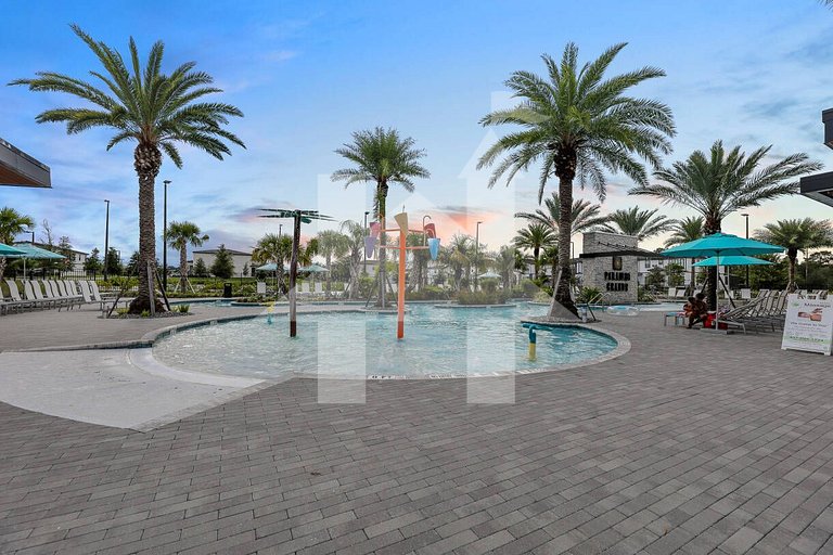 Vacation Home Near Disney, 5 bedrooms