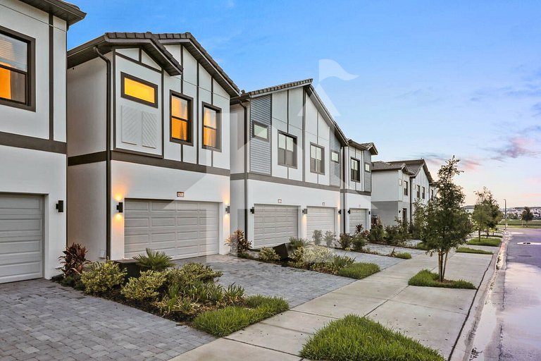 Vacation Home Near Disney, 5 bedrooms