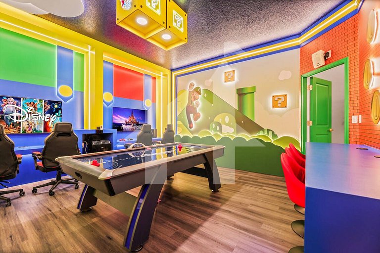 Vacation Home Near Disney, 5 bedrooms