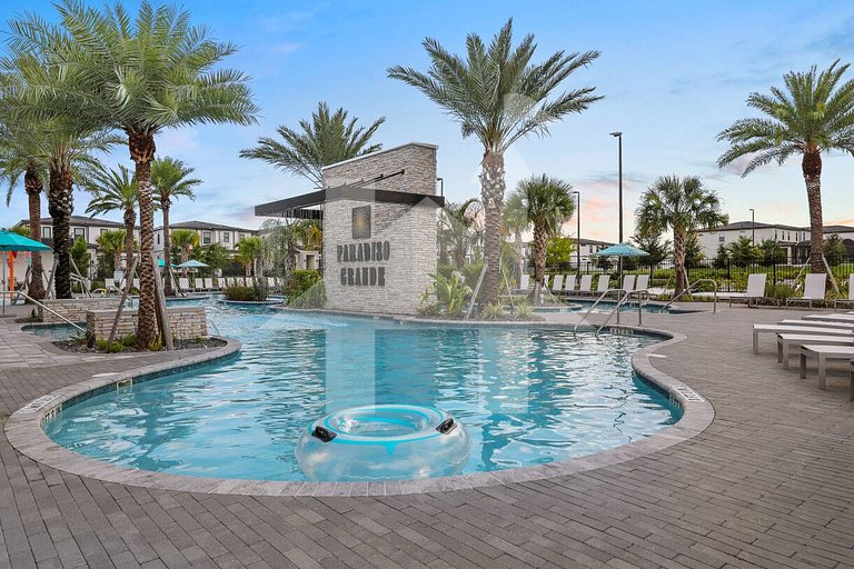 Vacation Home Near Disney, 5 bedrooms