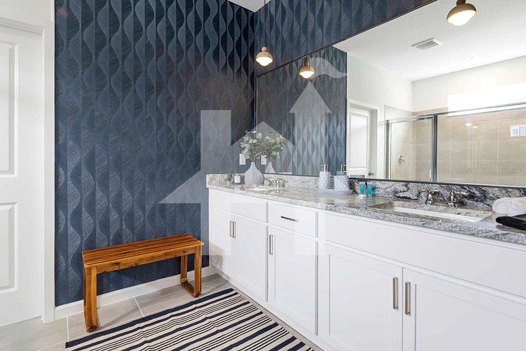 Vacation Home Near Disney, 9 bedrooms