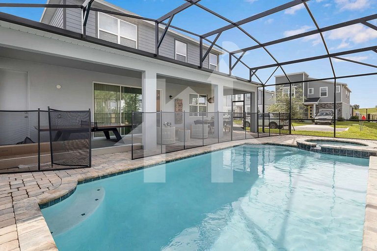 Vacation Home Near Disney, 9 bedrooms