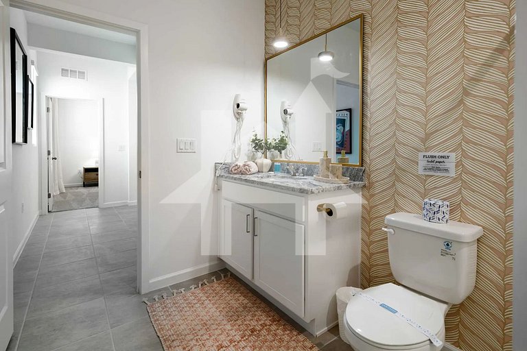 Vacation Home Near Disney, 9 bedrooms