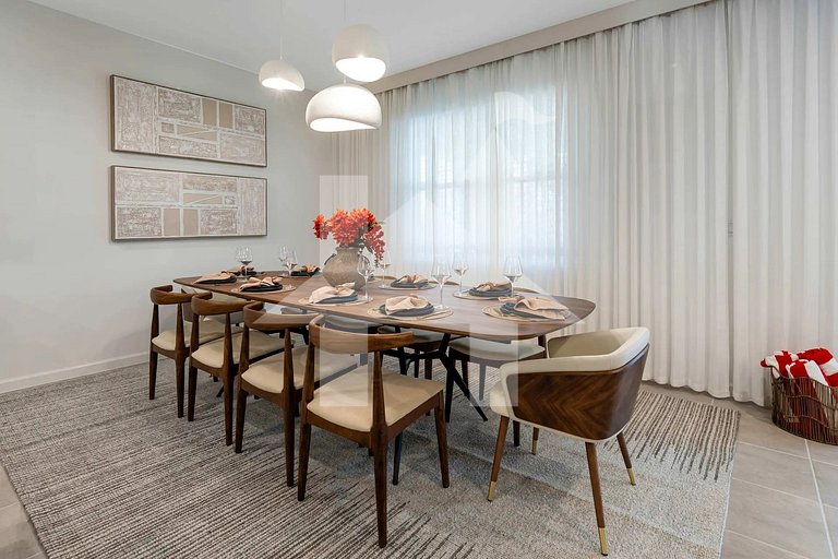 Vacation Home Near Disney, 9 bedrooms