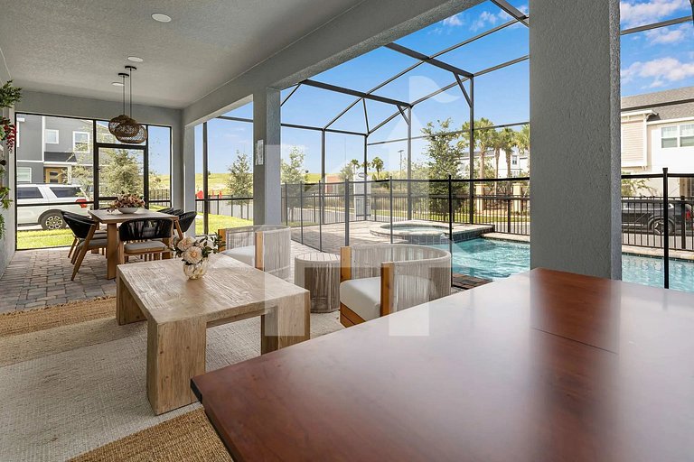 Vacation Home Near Disney, 9 bedrooms