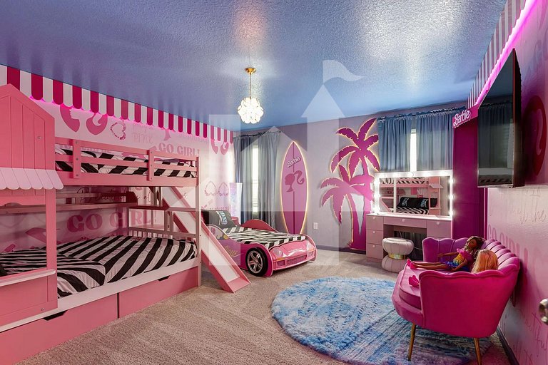 Vacation Home Near Disney, 9 bedrooms