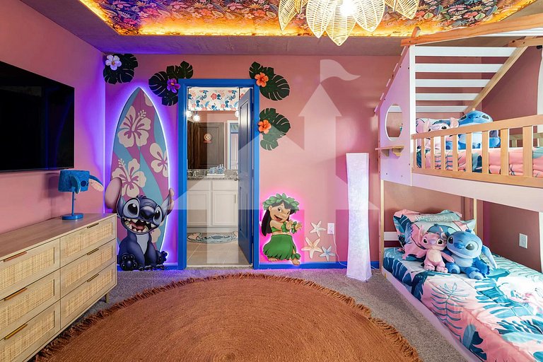 Vacation Home Near Disney, 9 bedrooms