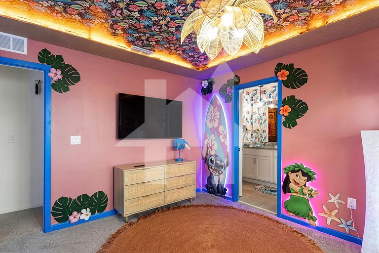 Vacation Home Near Disney, 9 bedrooms