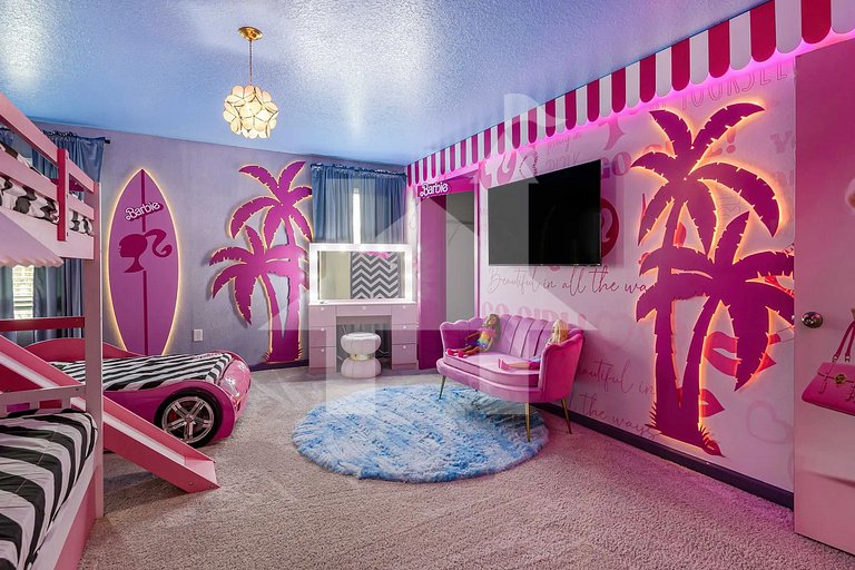 Vacation Home Near Disney, 9 bedrooms