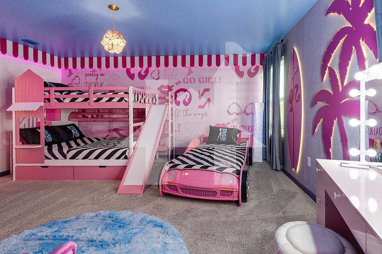 Vacation Home Near Disney, 9 bedrooms