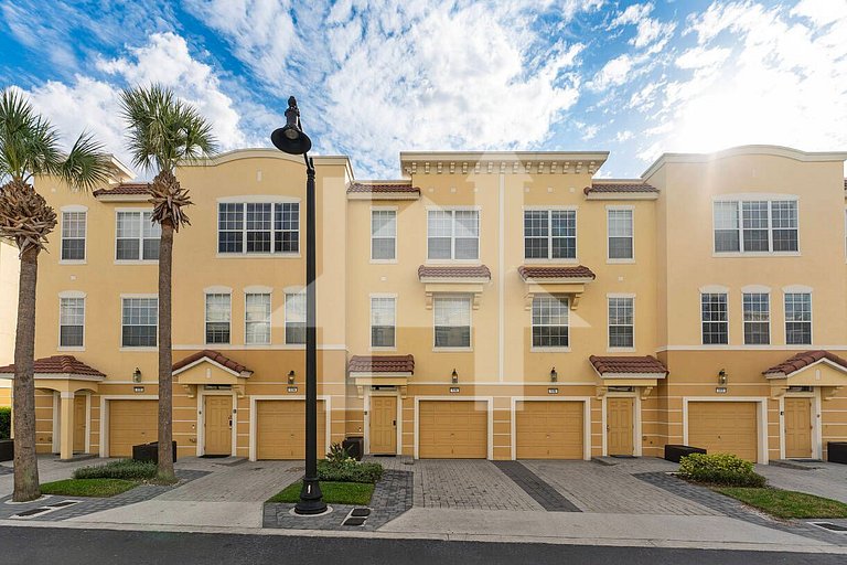 Vacation Home Near Disney, 3 bedrooms