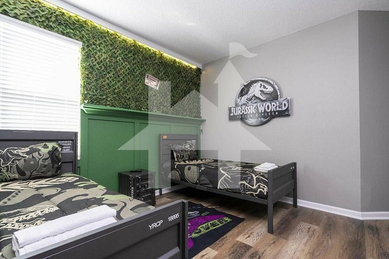 Vacation Home Near Disney, 12 bedrooms