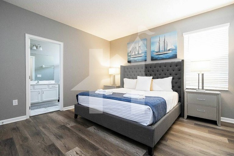 Vacation Home Near Disney, 12 bedrooms