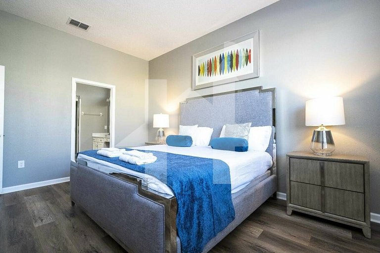 Vacation Home Near Disney, 12 bedrooms