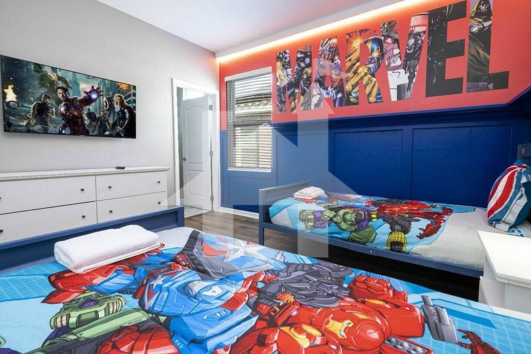 Vacation Home Near Disney, 12 bedrooms