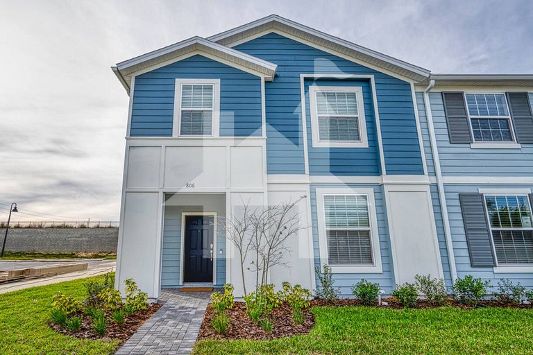 Vacation Home Near Disney, 5 bedrooms