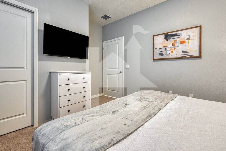 Vacation Home Near Disney, 5 bedrooms