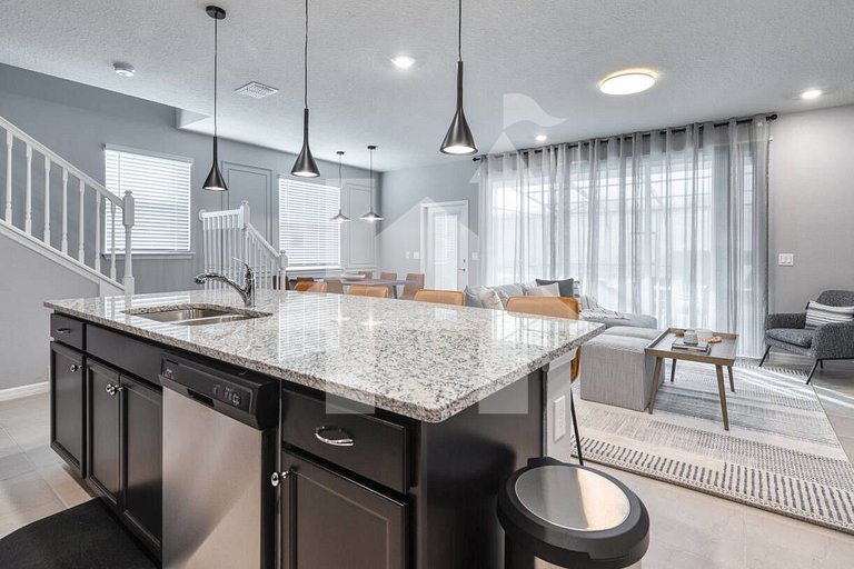 Vacation Home Near Disney, 5 bedrooms