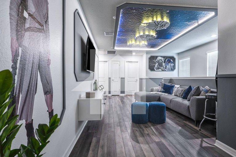 Vacation Home Near Disney, 5 bedrooms