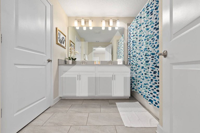 Vacation Home Near Disney, 4 bedrooms