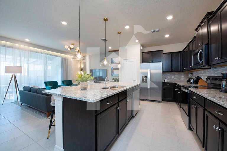 Vacation Home Near Disney, 5 bedrooms