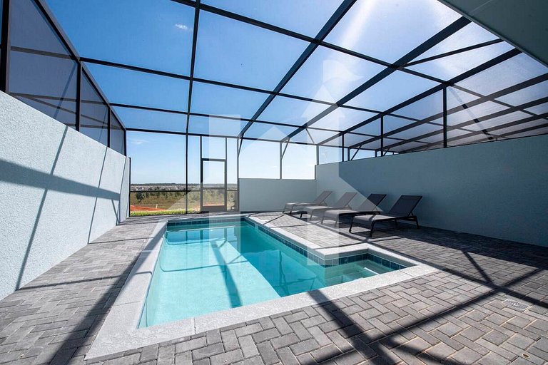 Vacation Home Near Disney, 5 bedrooms